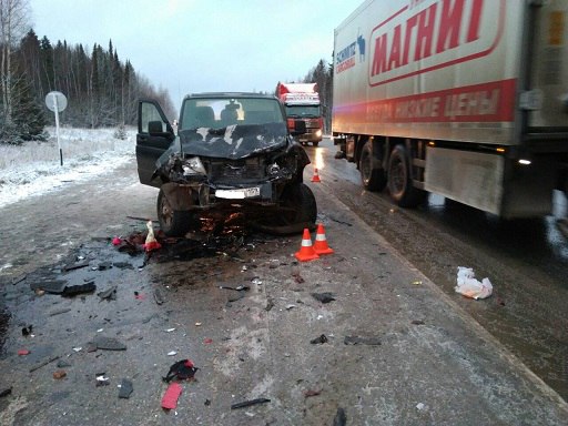 В ДТП на трассе Пермь-Березники погибли три человека (фото)