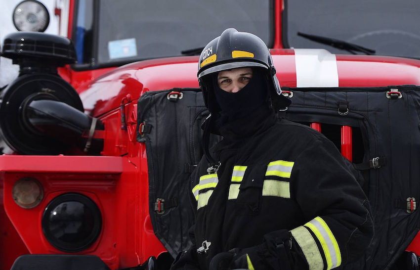 В Прикамье мужчина вынес из горящего дома соседа с 97-процентным ожогом тела