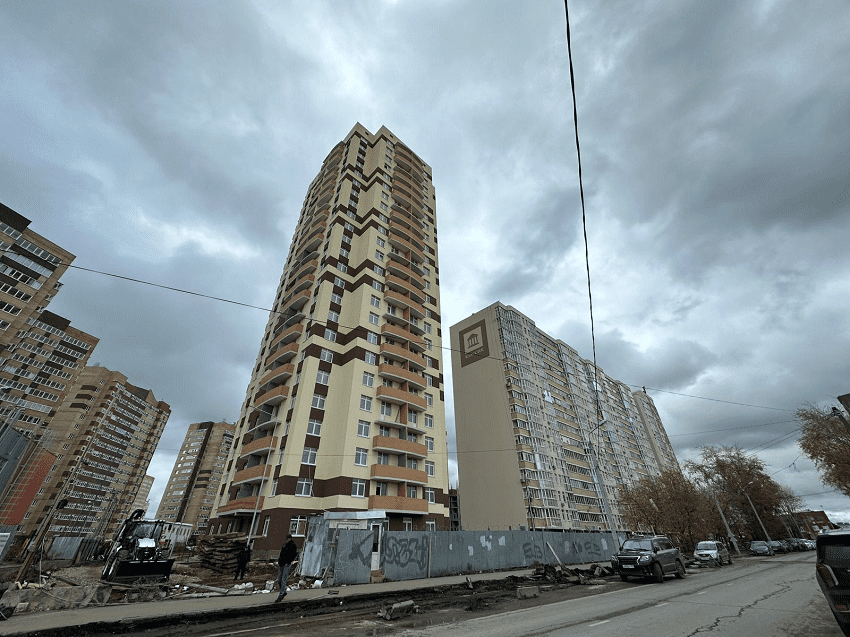 Строительство долгостроя на ул. Карпинского, 112а, близится к своему завершению