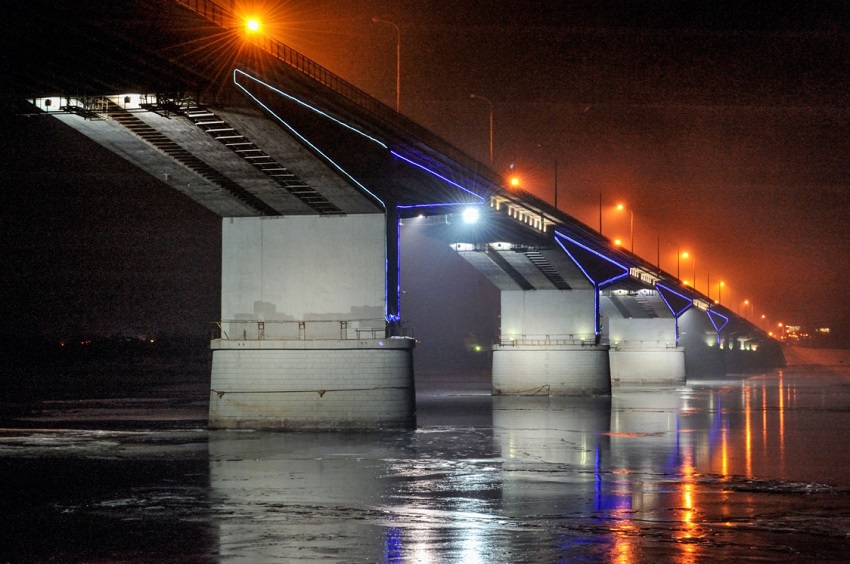 С 29 апреля закроют две полосы движения на Коммунальном мосту в Перми
