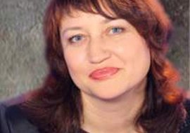 Елена Веселкова, журналист: революционные гимны, как молитвы, сегодня поет вся страна